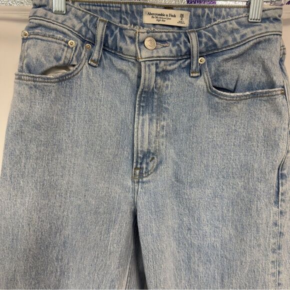 Abercrombie & Fitch Curve Love ’90s Relaxed High Rise Jeans Women’s 26 / 2L - Picture 7 of 10